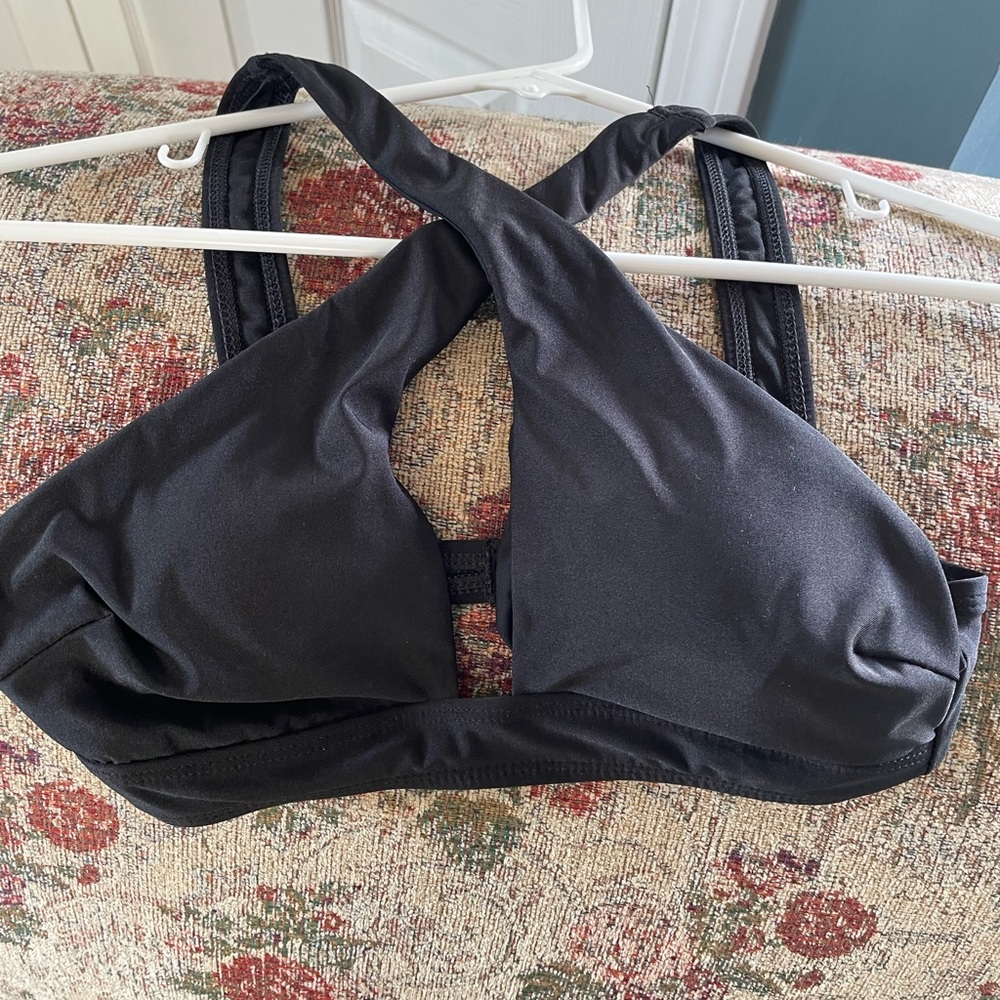 Black Women's cross front bikini top